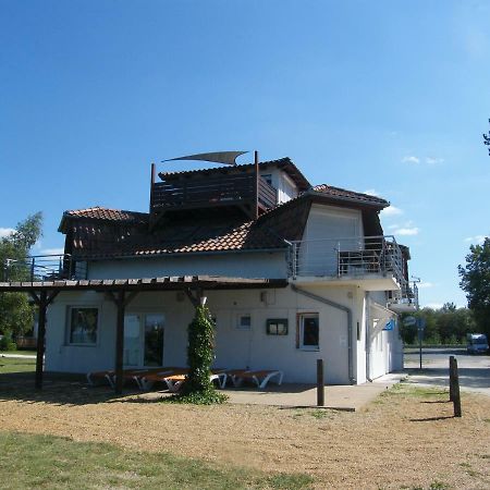 Beach Resident Balatonszemes Bagian luar foto