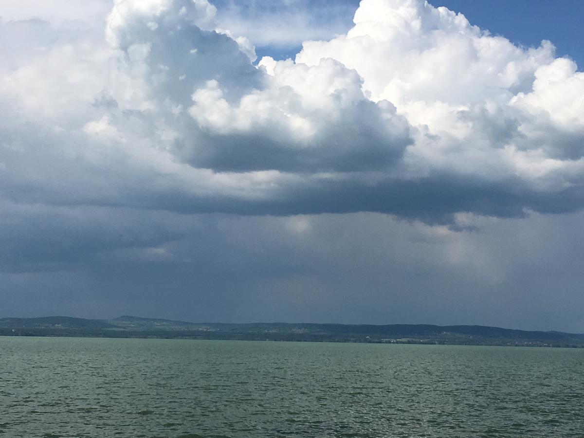 Beach Resident Balatonszemes Bagian luar foto