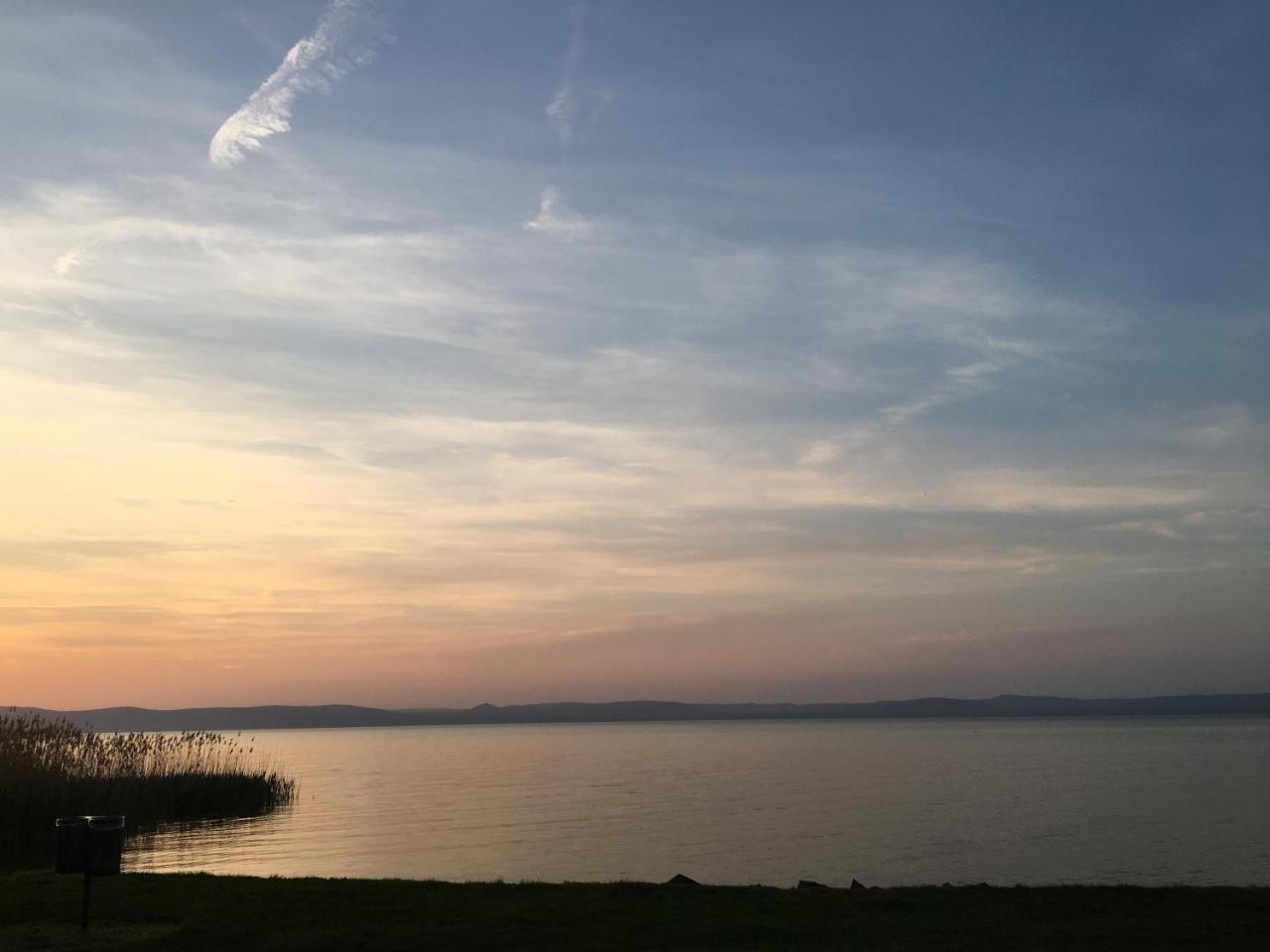 Beach Resident Balatonszemes Bagian luar foto